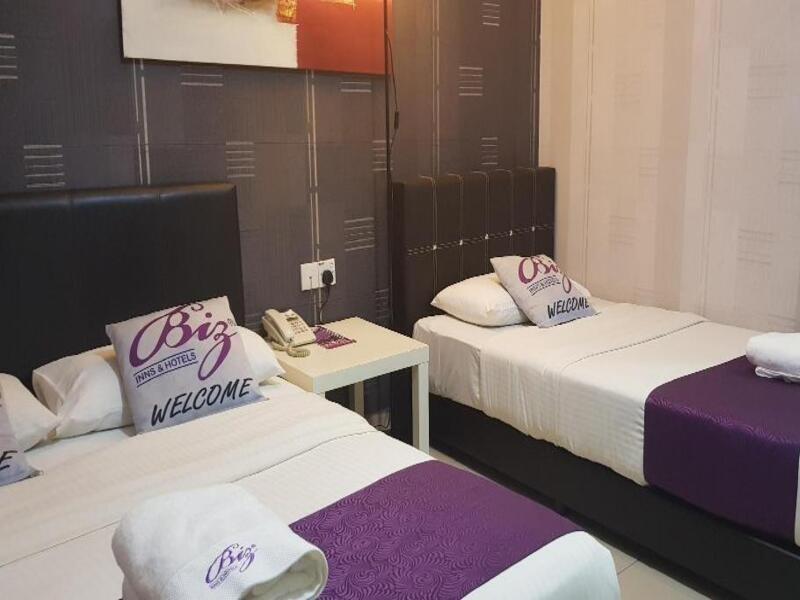 Biz Hotel Batu Pahat Exterior photo