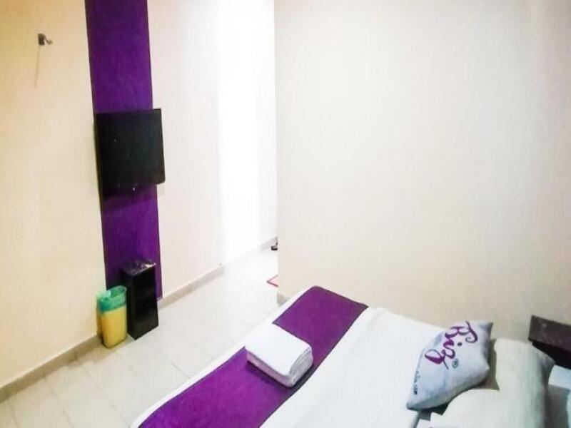 Biz Hotel Batu Pahat Exterior photo